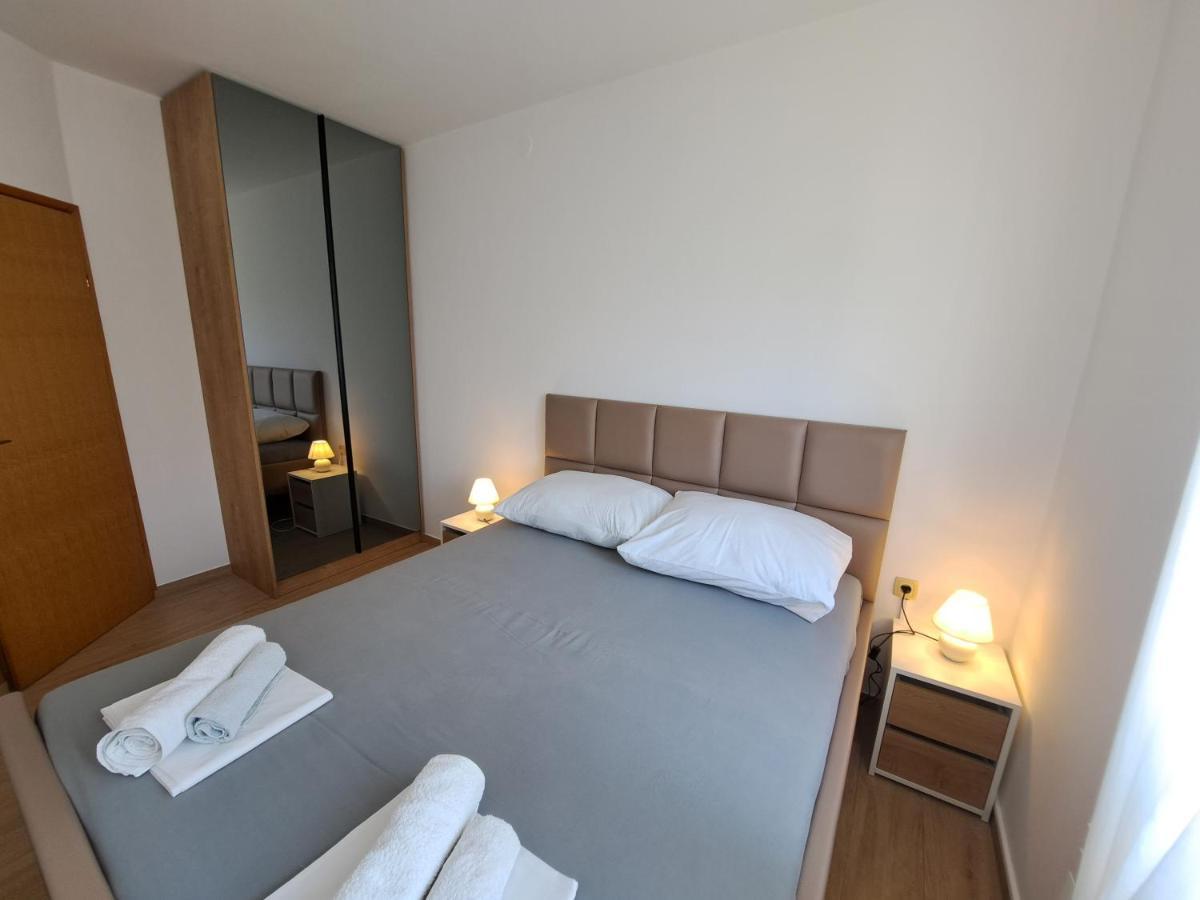Apartments Leticia 巴斯卡 外观 照片